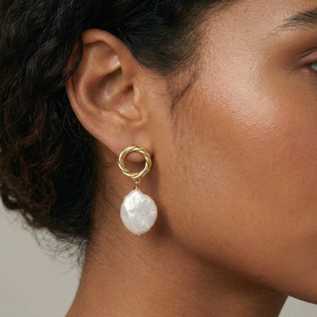 Pearl Glow Drop Earrings